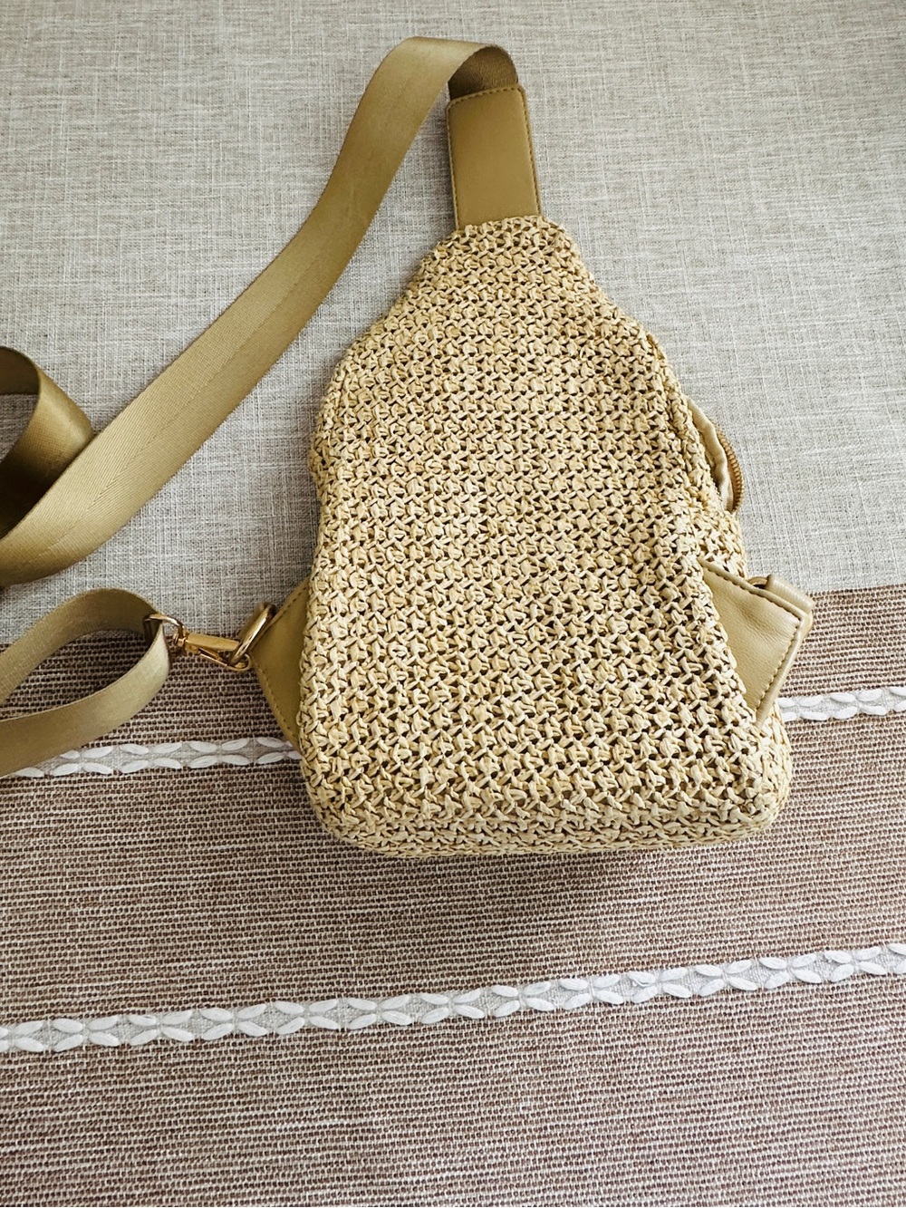 Urban Expressions Woven Crossbody Bag in Beige - Picture 6 of 10